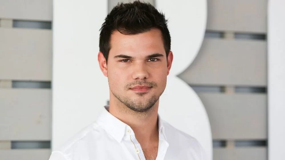 taylor lautner nationality